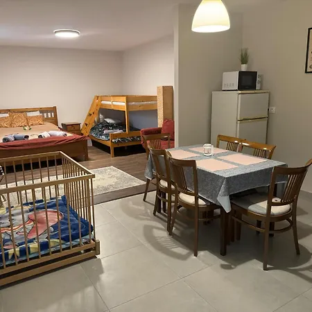 Tuenderrozsa Vendeghaz Daire *