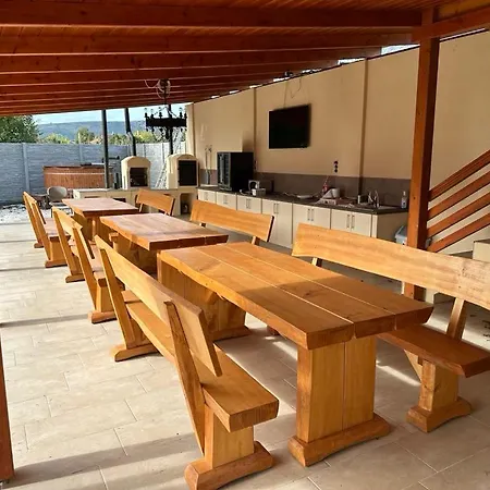 Daire Tuenderrozsa Vendeghaz Pásztó