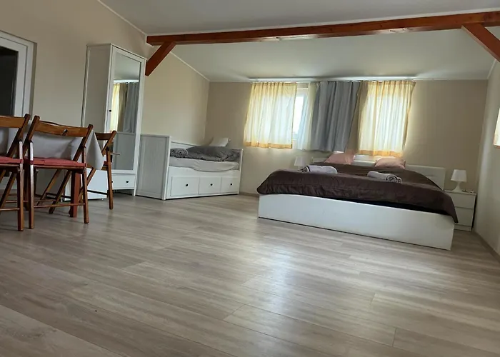 Apartment Tuenderrozsa Vendeghaz *