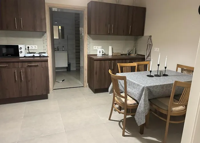 Apartment Tuenderrozsa Vendeghaz Paszto